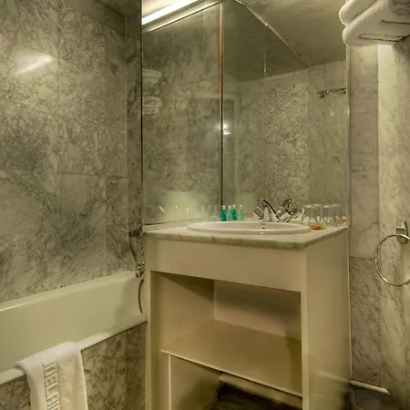 Hotel Baudelaire Opéra 3*