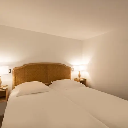 Hotel Baudelaire Opera