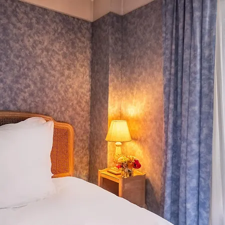Baudelaire Opéra 3*