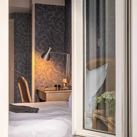 Baudelaire Opera Hotel