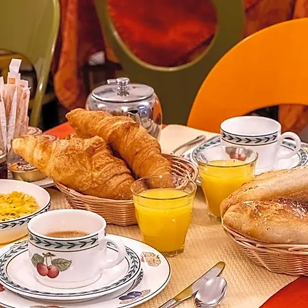 Hotel Baudelaire Opéra Parigi