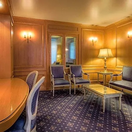 Hotel Baudelaire Opera