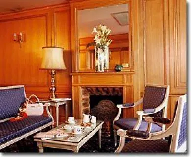 Baudelaire Opera 3* Paris