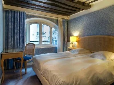 Baudelaire Opera Hotel