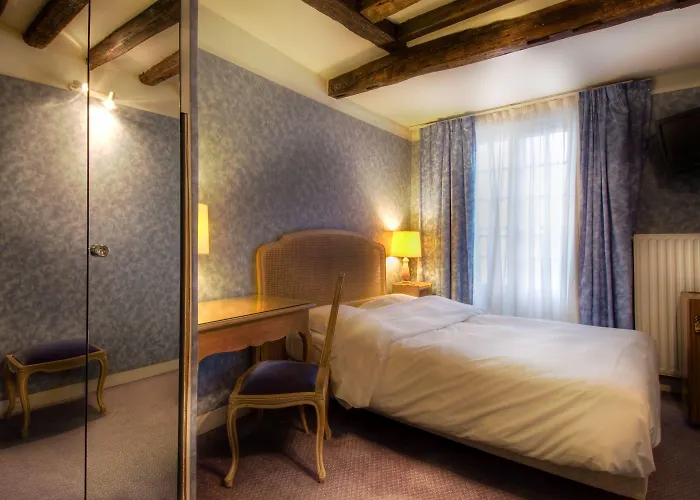 Hotel Baudelaire Opéra Parigi